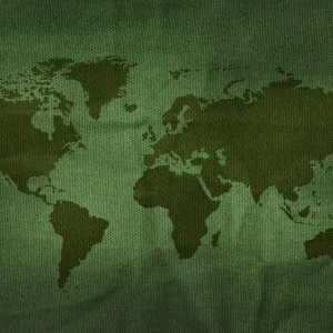World Map on Military Army Fabric Texture background Certifié